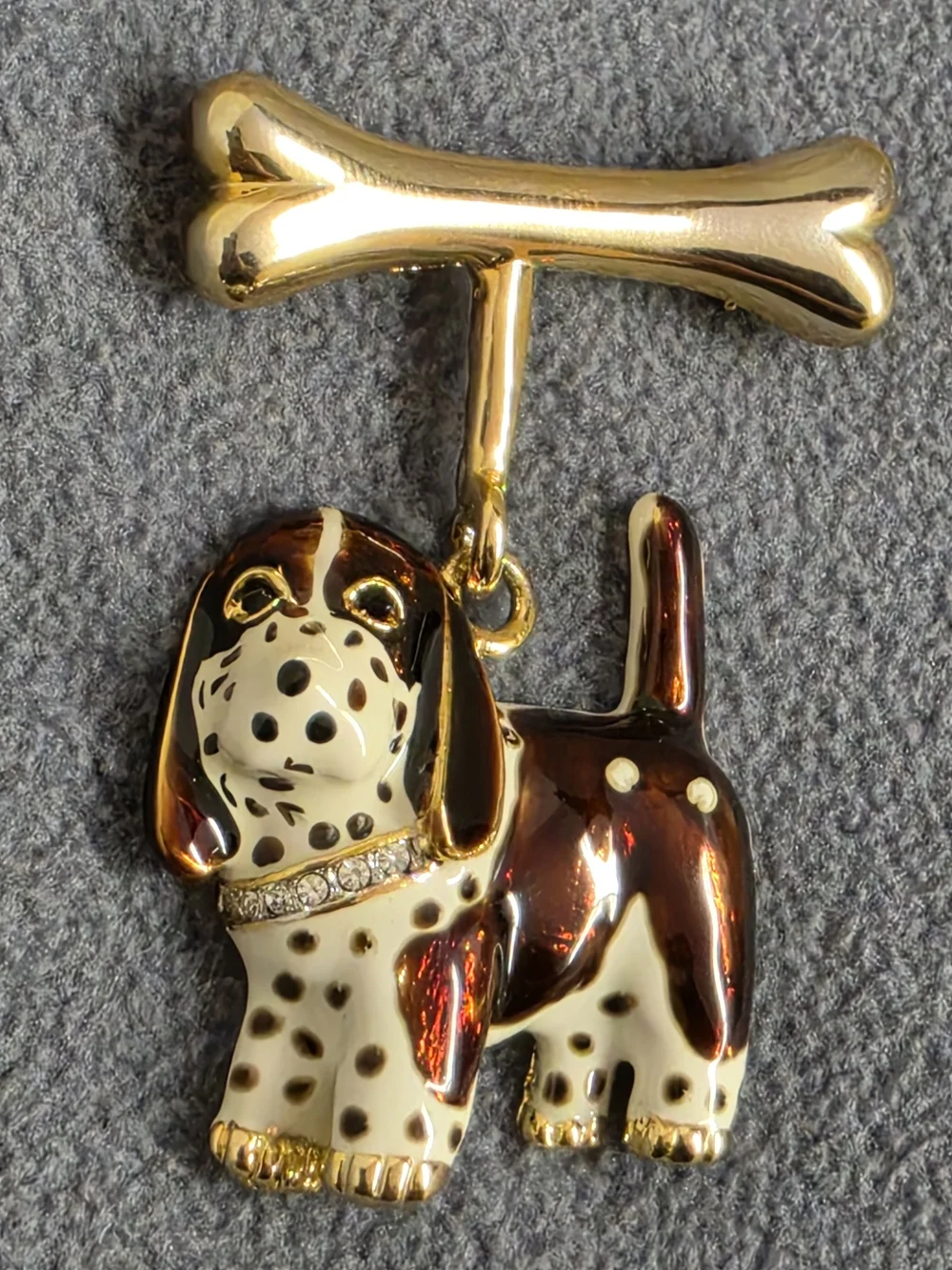 Brown White Spotted Hound Dog Bone Dangle Brooch Rhinestone Collar Pin New